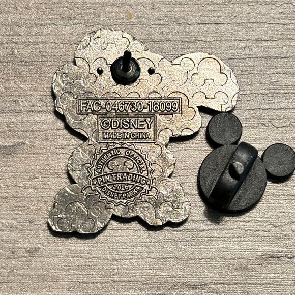 Disney Parks 2016 Kawaii Dopey from Snow White Trading Pin - Cute Dwarf Pin - Picture 4 of 4